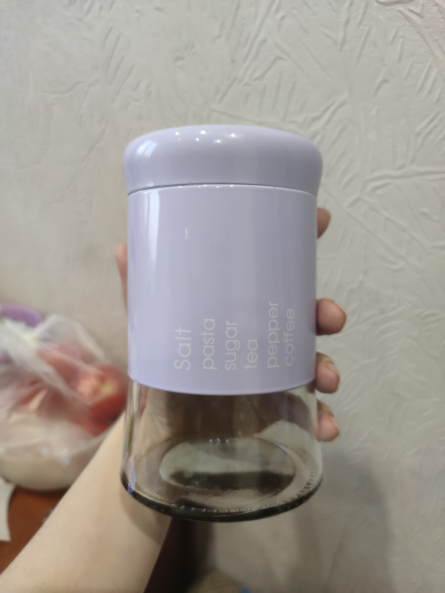 Баночка для круп и макарон. Этого у меня в избытке. 