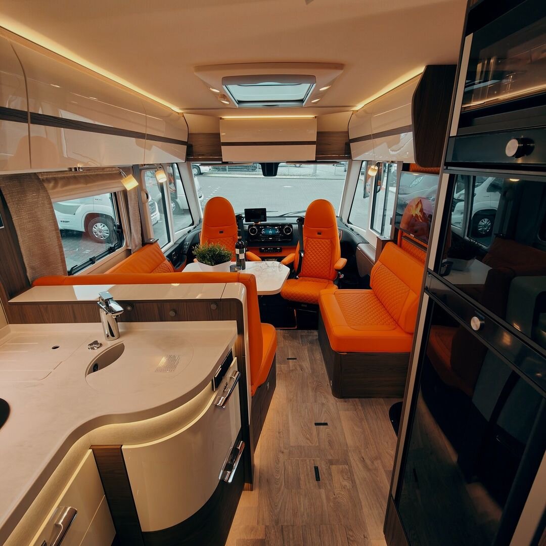 РђРІС‚РѕРґРѕРј Hymer Tramp s 680