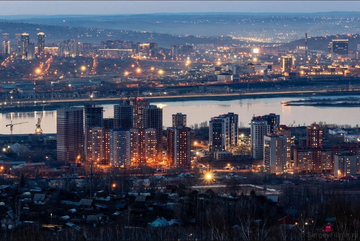     Издалека район выглядит неплохо