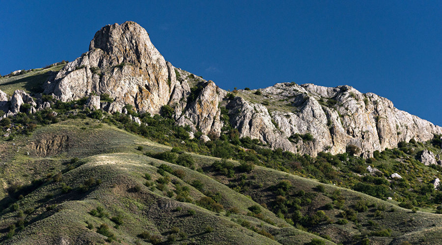 Карадагский заповедник в Крыму // Фото: RIA Novosti, Сергей Мальгавко