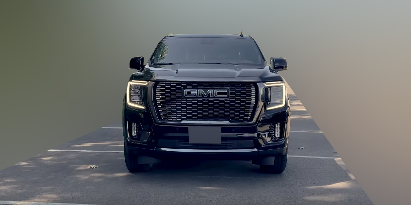 Передняя часть кузова в комплектации GMC Yukon XL Denali Ultimate.