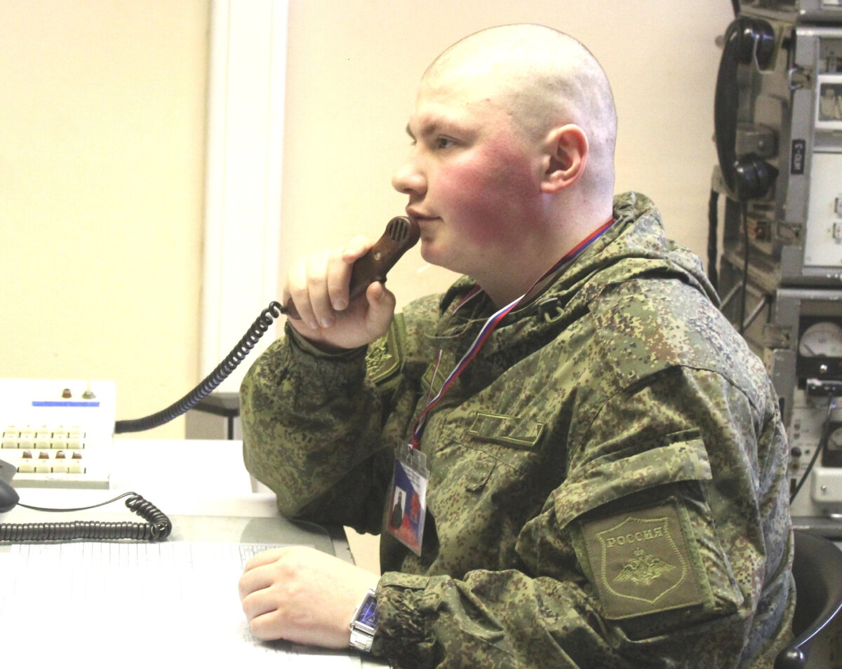 Телефонист Никита Ш.