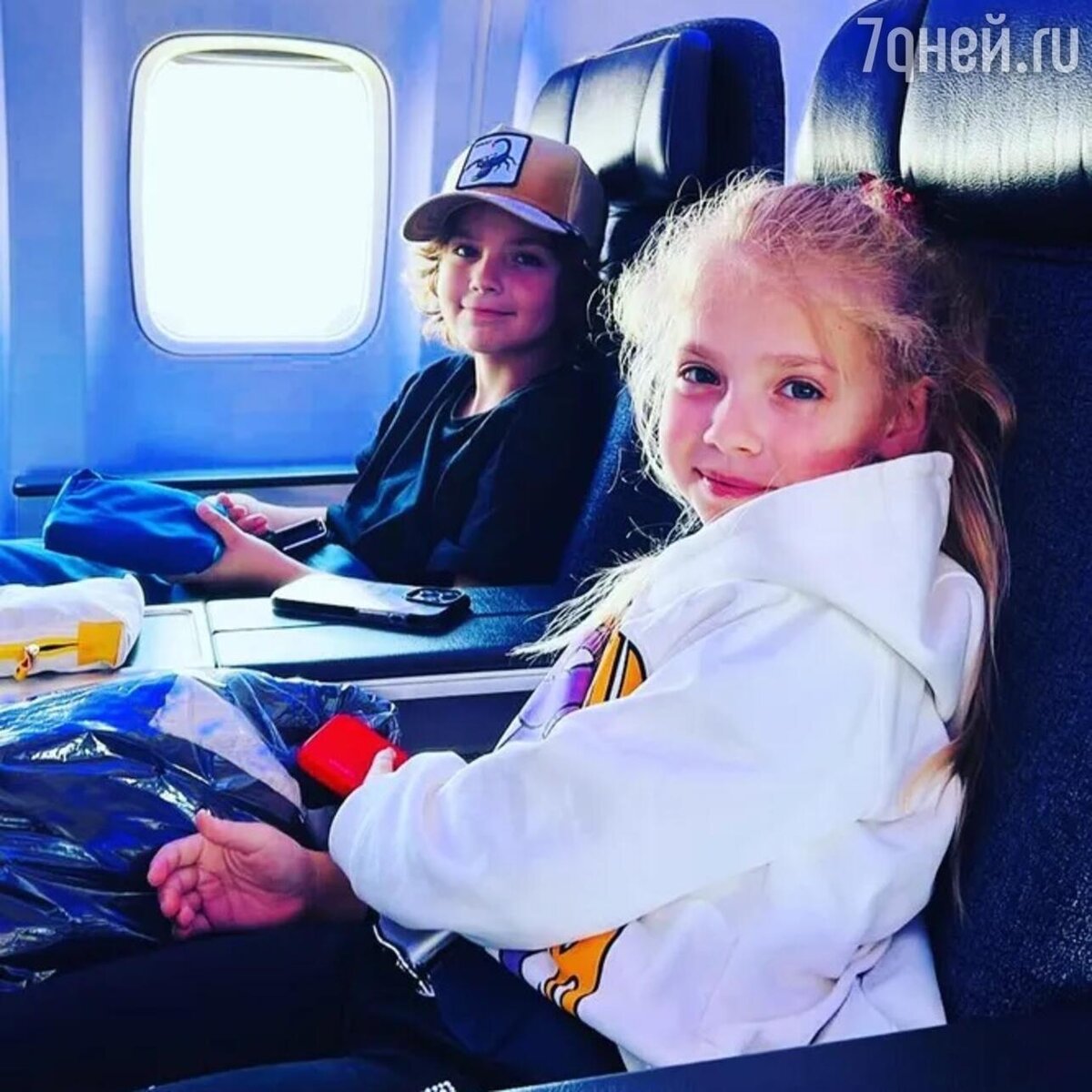    Лиза и Гарри Галкины Социальные сети