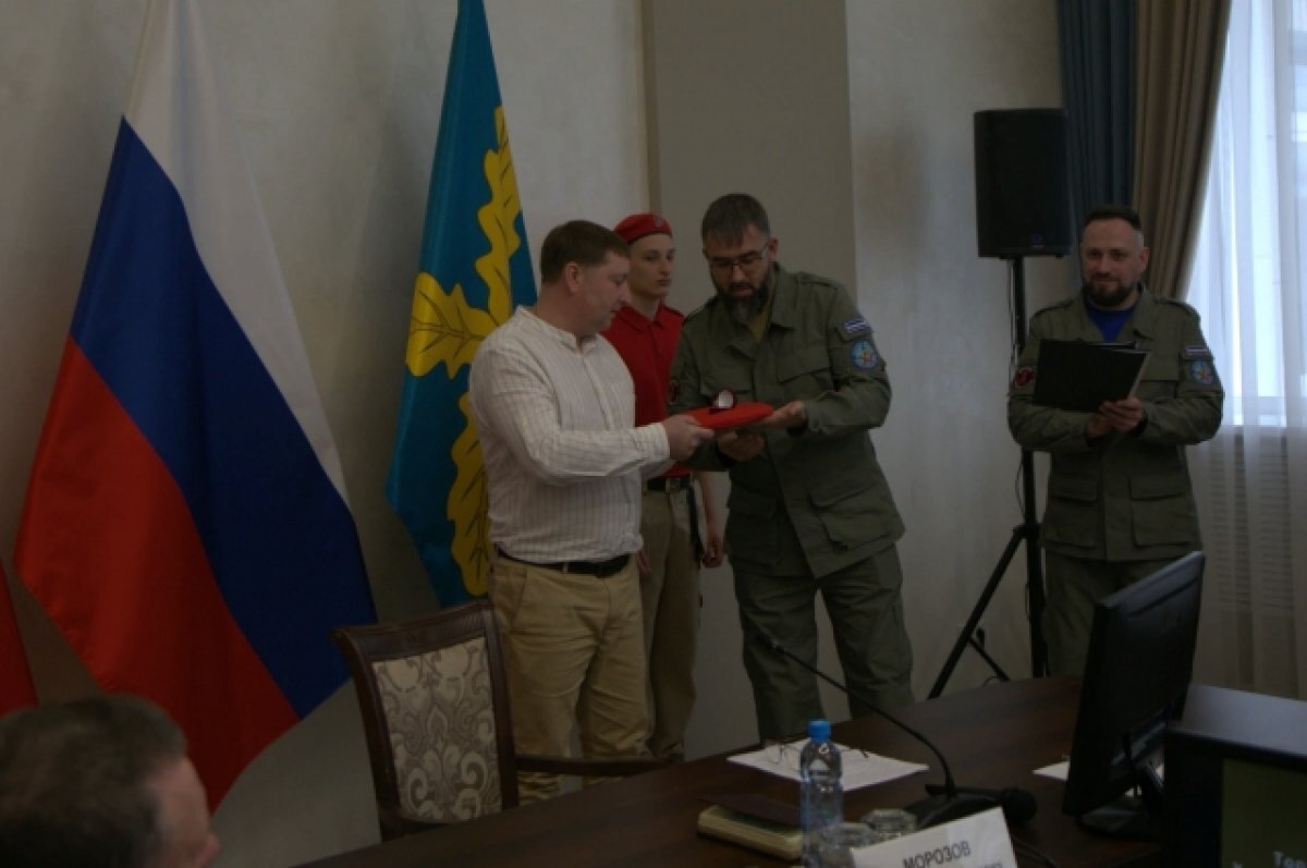    В Воронежской области поисковики вернули медали родственникам фронтовиков