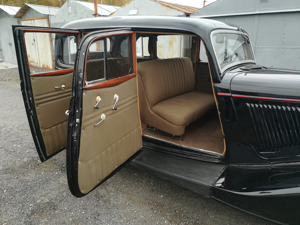 Салон автомобиля по современным меркам нельзя назвать просторным. Фото из интернета