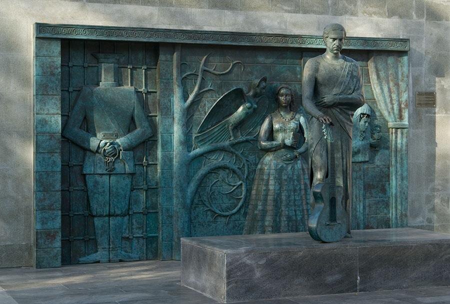 Памятник Владимиру Высоцкому, выполненный Михаилом Шемякиным, Самара. 