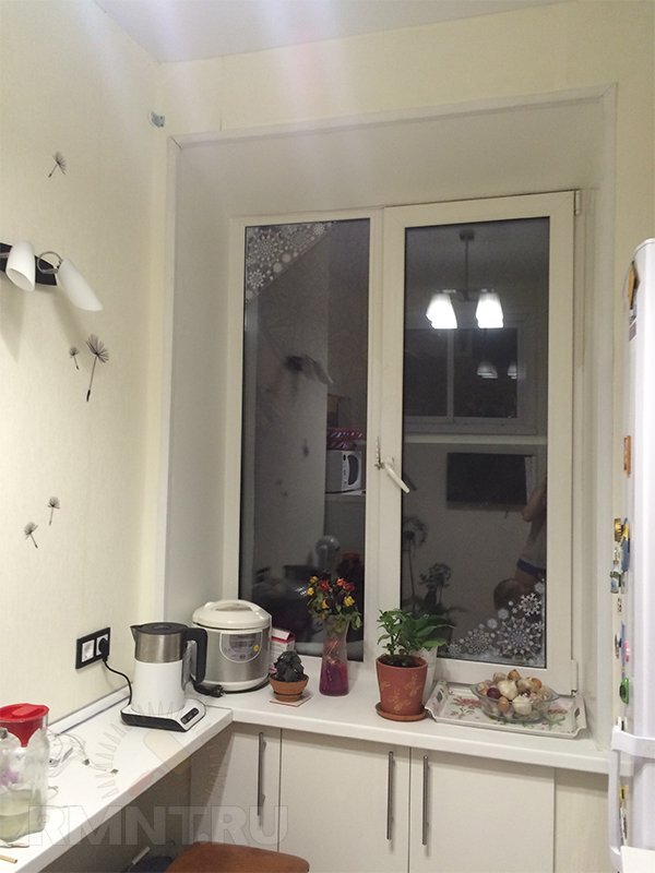 70 идей оформления окна на кухне с балконной дверью