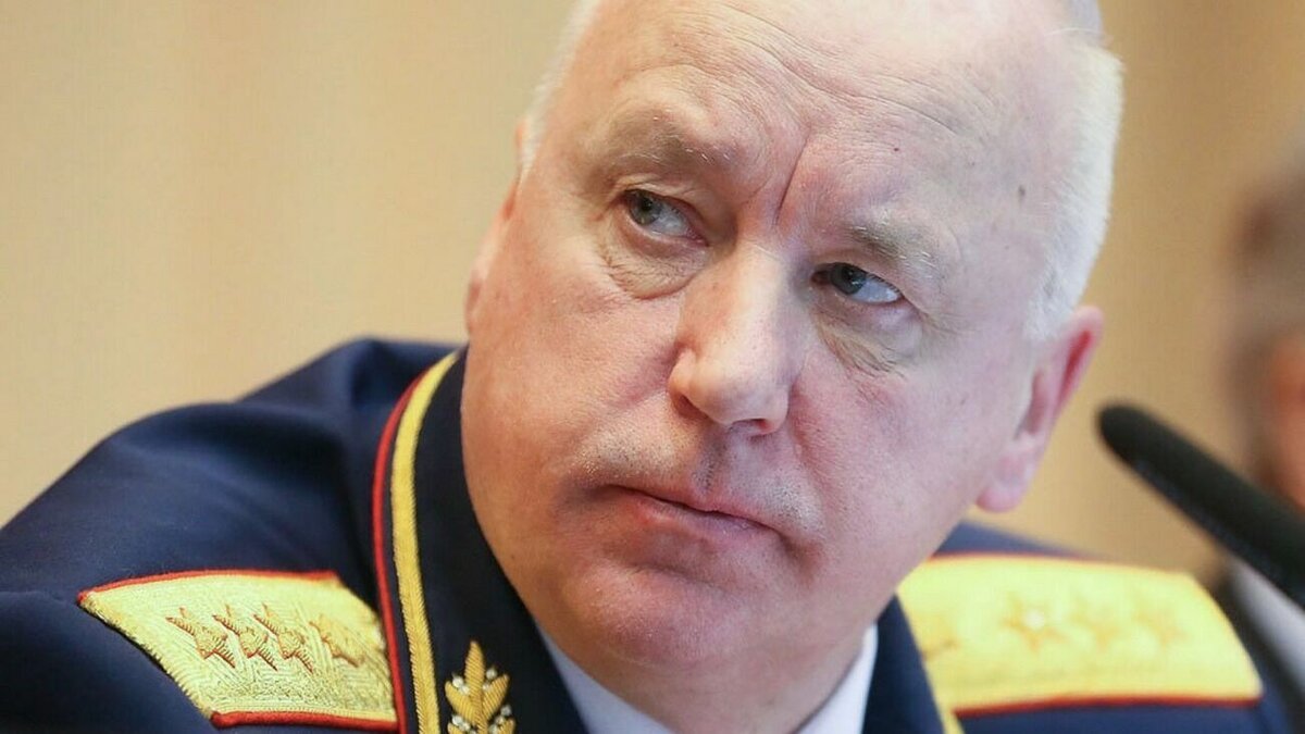     Глава СК РФ Александр Бастрыкин заявил, что с 2014 года в Донбассе погибли более 5 тысяч человек.