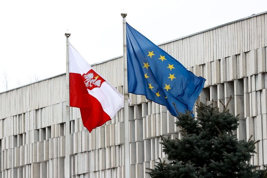 МИД РФ: у посольства Польши в Москве нет доступа к средствам в ...