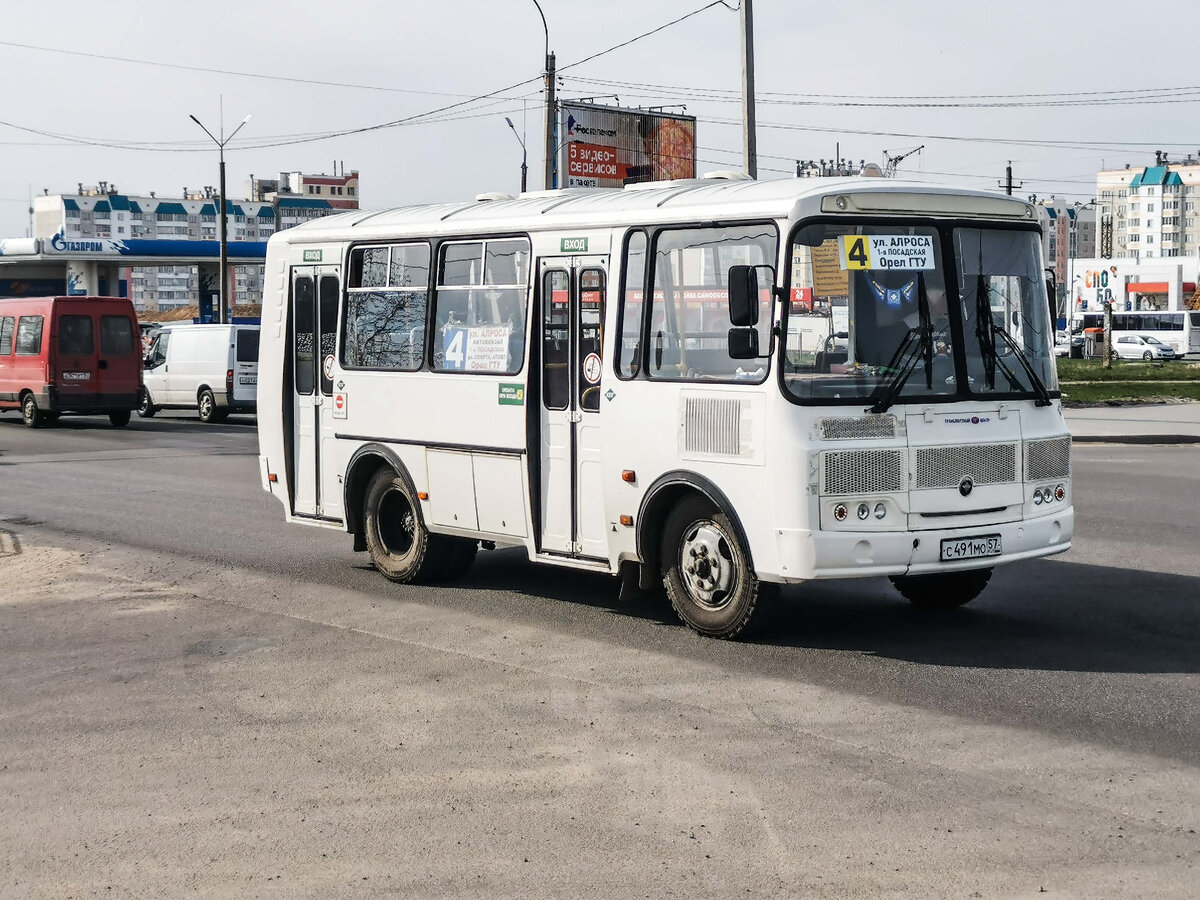 Автобус ПАЗ-320540-02 на маршруте № 4. Карачевское шоссе. Фотография сделана 15 апреля 2023 года. 