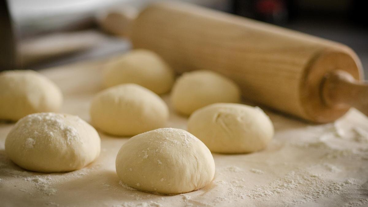    Тесто в муке:Pexels