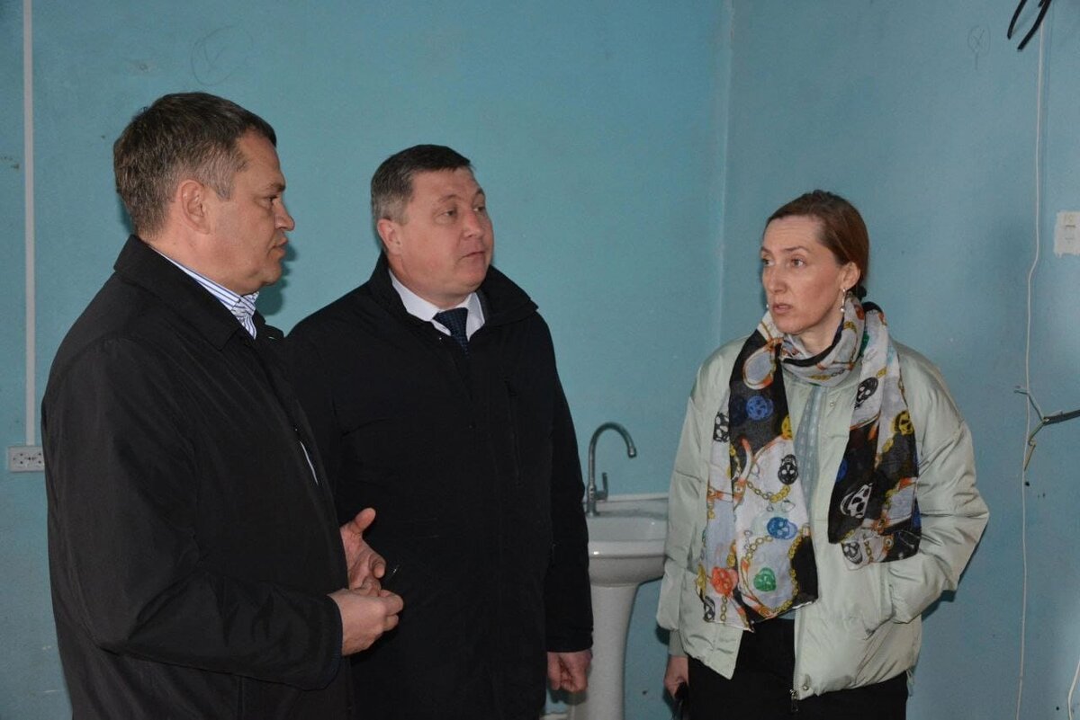    В Шарлыкском районе проводится ремонт ФАПа в селе Кармалка Кристина Просвиркина