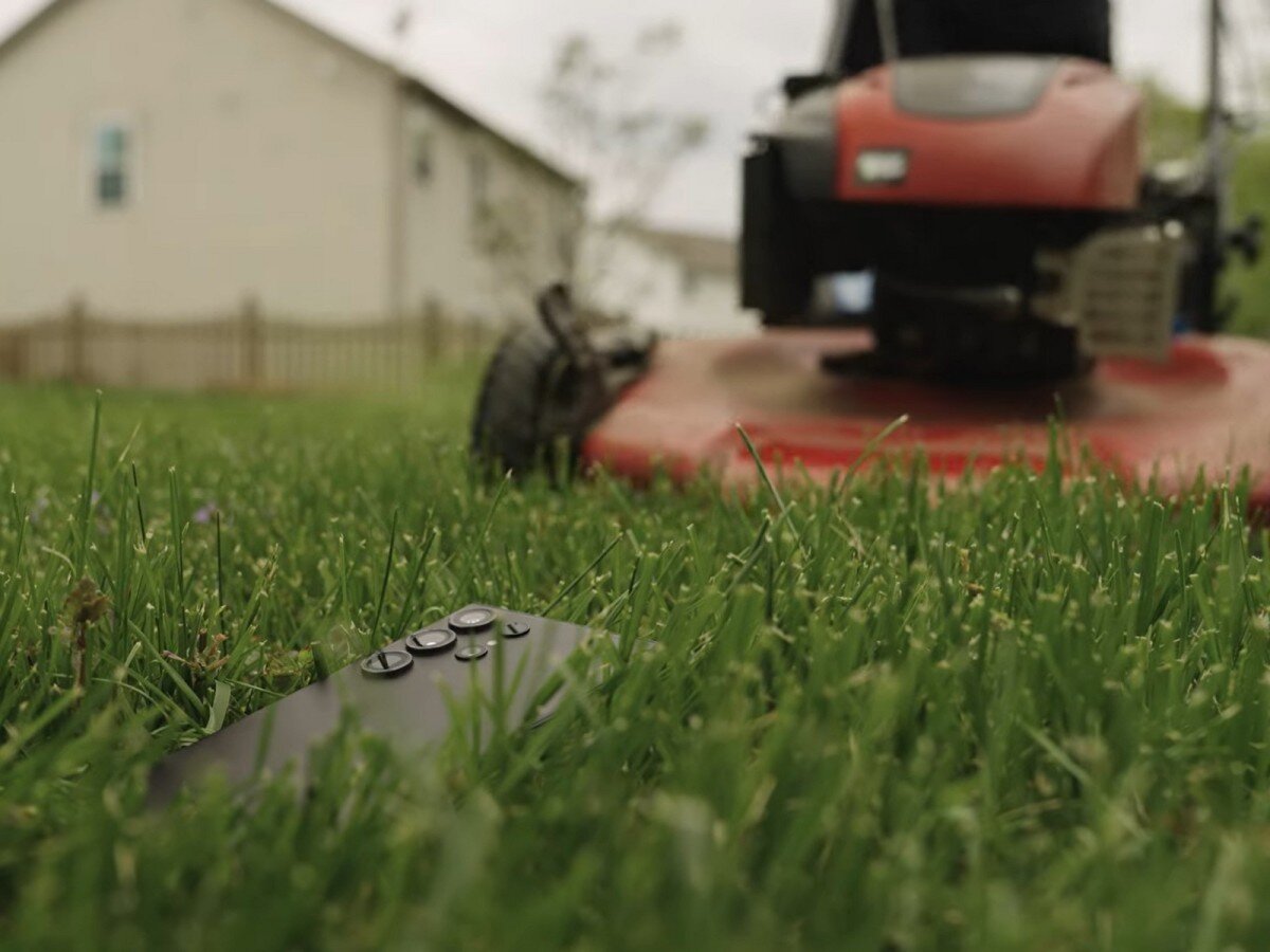    Samsung показала, как она бережно чинит сломанные смартфоны [ВИДЕО]