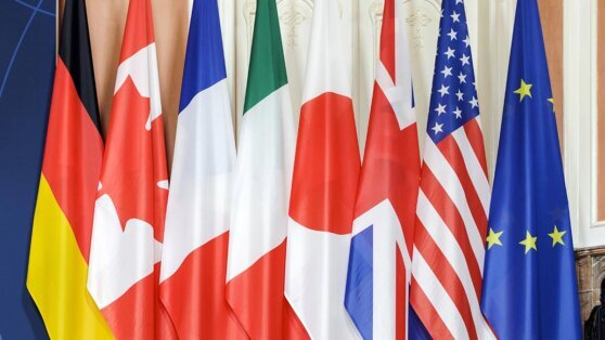    Минфин США: страны G7 продолжат следовать политике "ценового потолка" для нефти из РФ Юлия Шелковенко