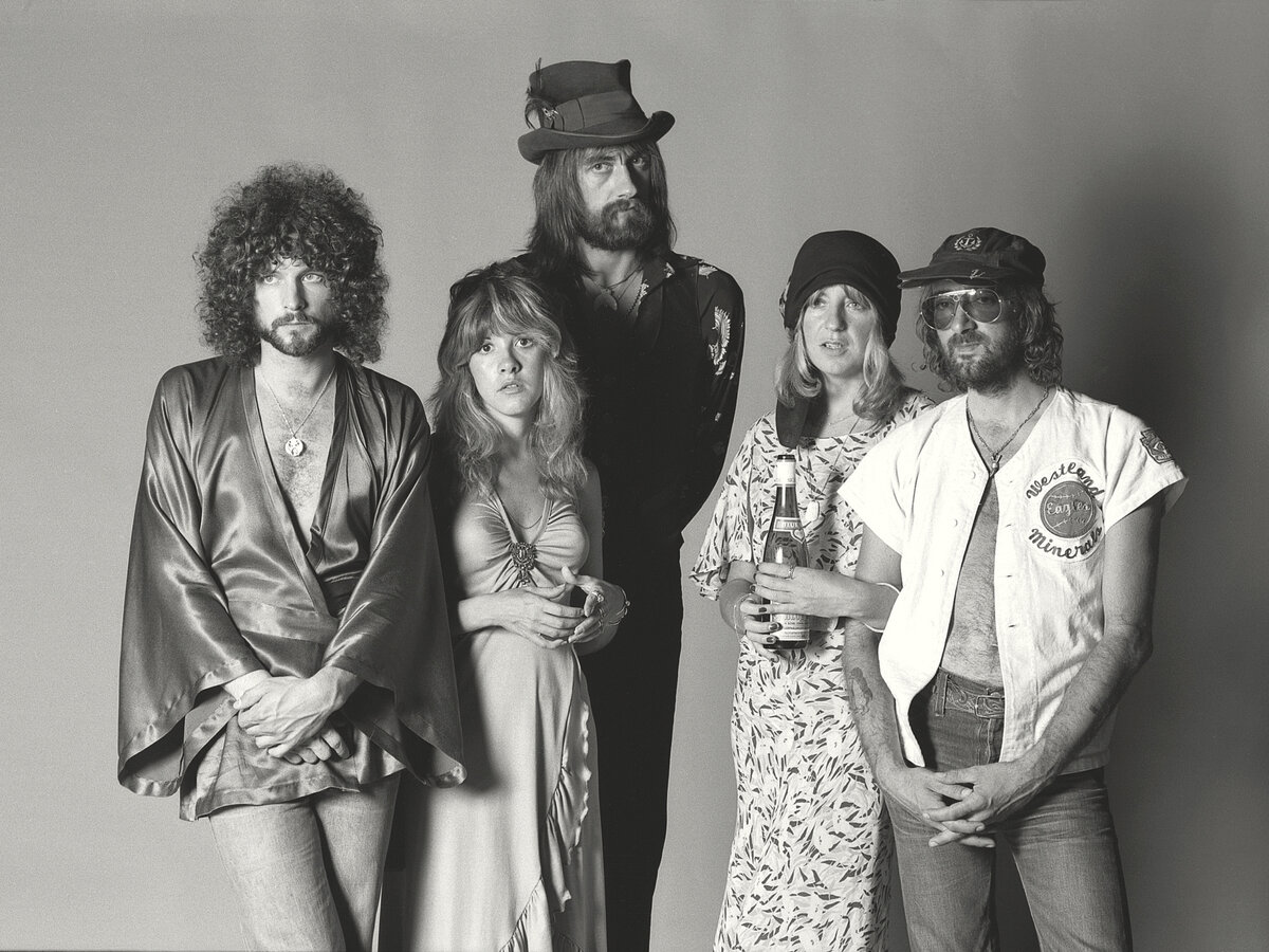 Золотой состав Fleetwood Mac. Слева на право: Линдси Багингем, Стиви Никс, Мик Флитвуд, Кристин МакВи, Джон Макви