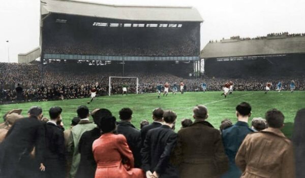 Переполненные трибуны