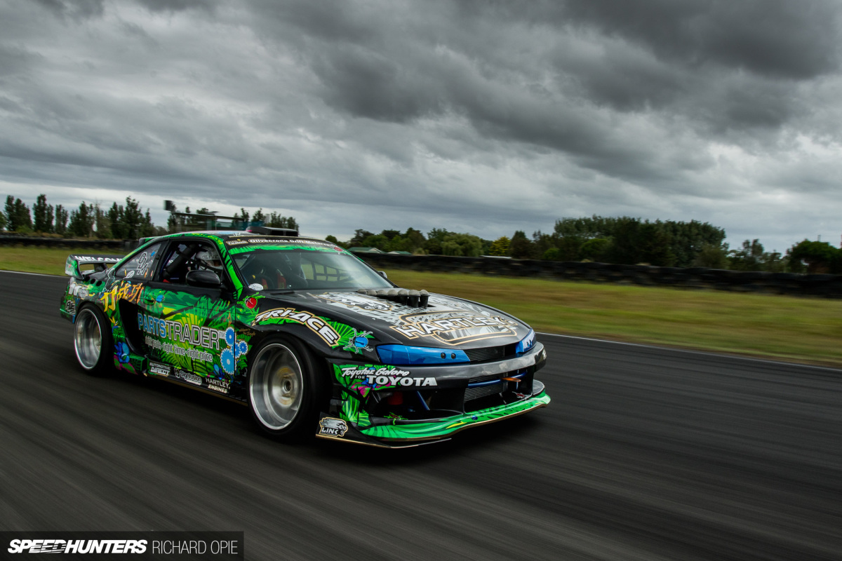 Drift Silvia 16x9