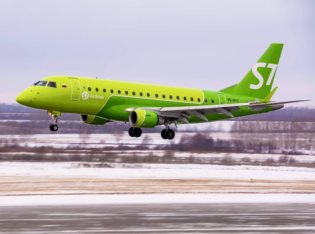 Сайт авиакомпании s7. S7 Airlines парк самолетов. S7 Airlines a319 New livery. S7 Airlines ливрея. S7 Airlines 6002.