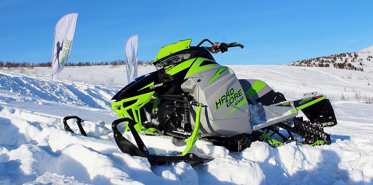 Арктик кэт хардкор 8000. Арктик кэт 8000. Arctic cat 8000. Arctic cat m8000. Arctic cat 8000.