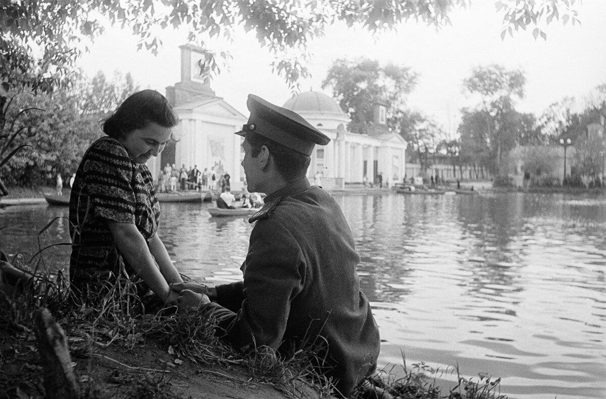 Пар 50 история. Сокольники 1950 года. Фотокарточки довоенные. Довоенное время. Советское ретро.