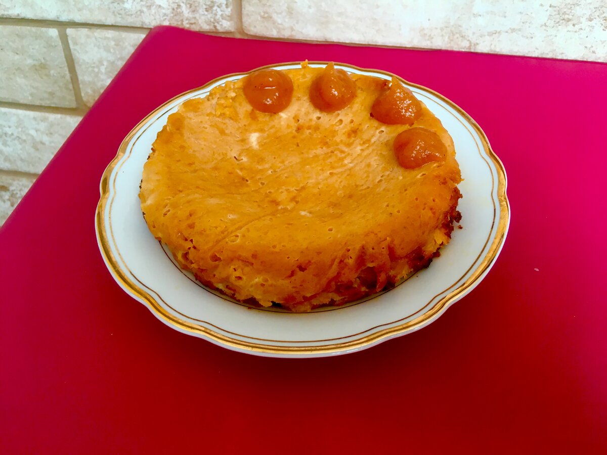 На 100 грамм - 126,3 ккал; БЖУ: 17,8/0,5/12