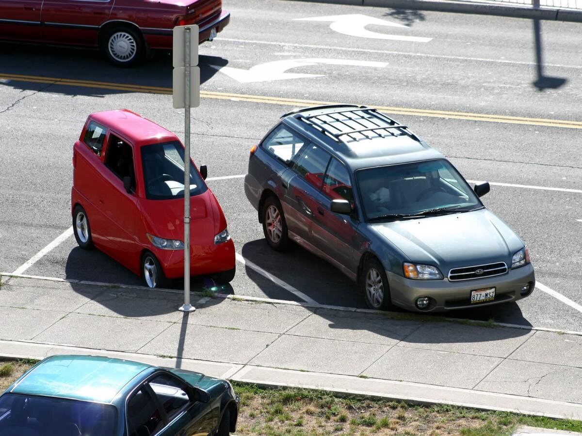 Самый узкий автомобиль Tango t600