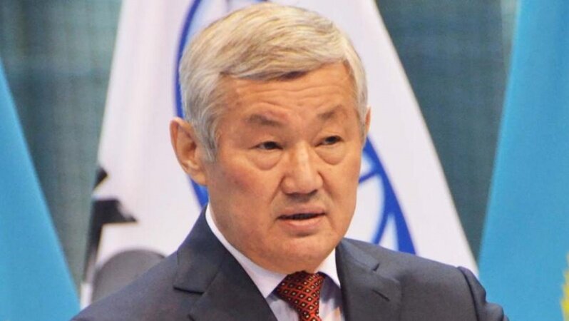 Фотода Бердібек Сапарбаев