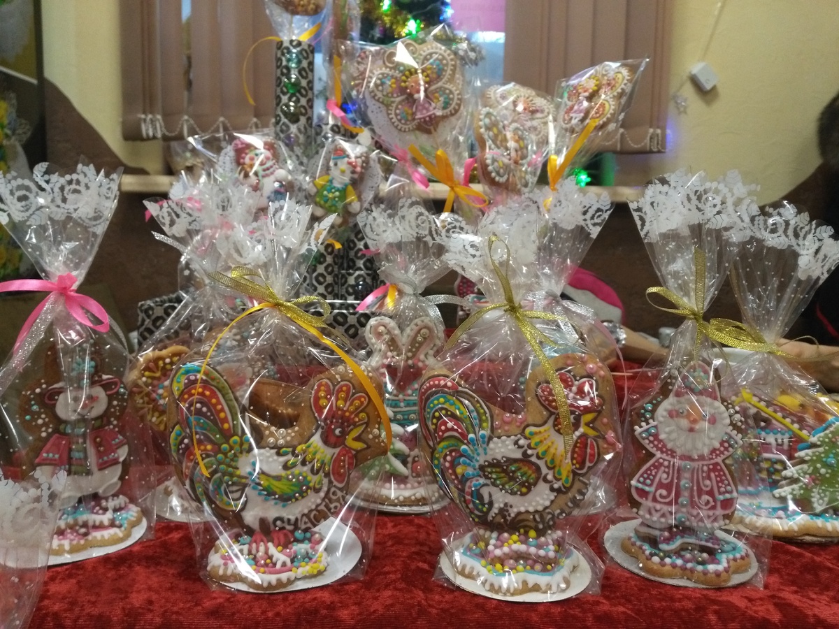 Вот такая красота только сохранилась. Новогодние...