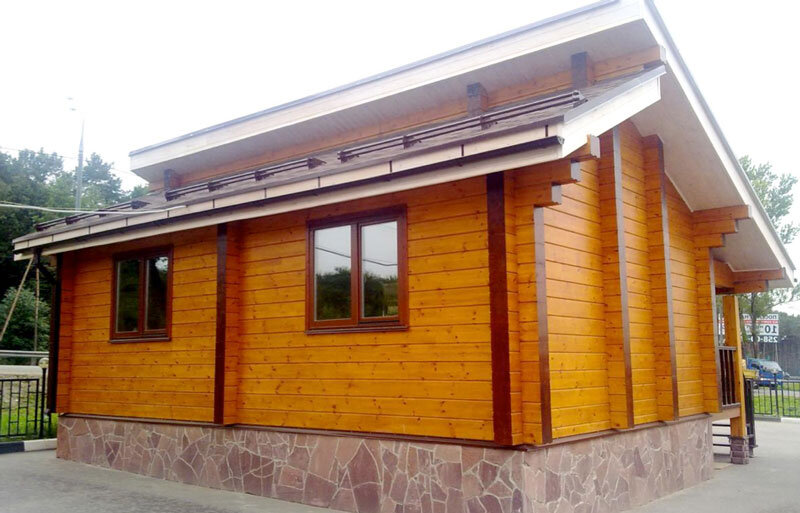  Деревянный фасад дома 