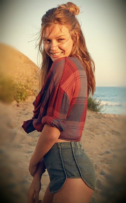 девушка из России, как с обложки