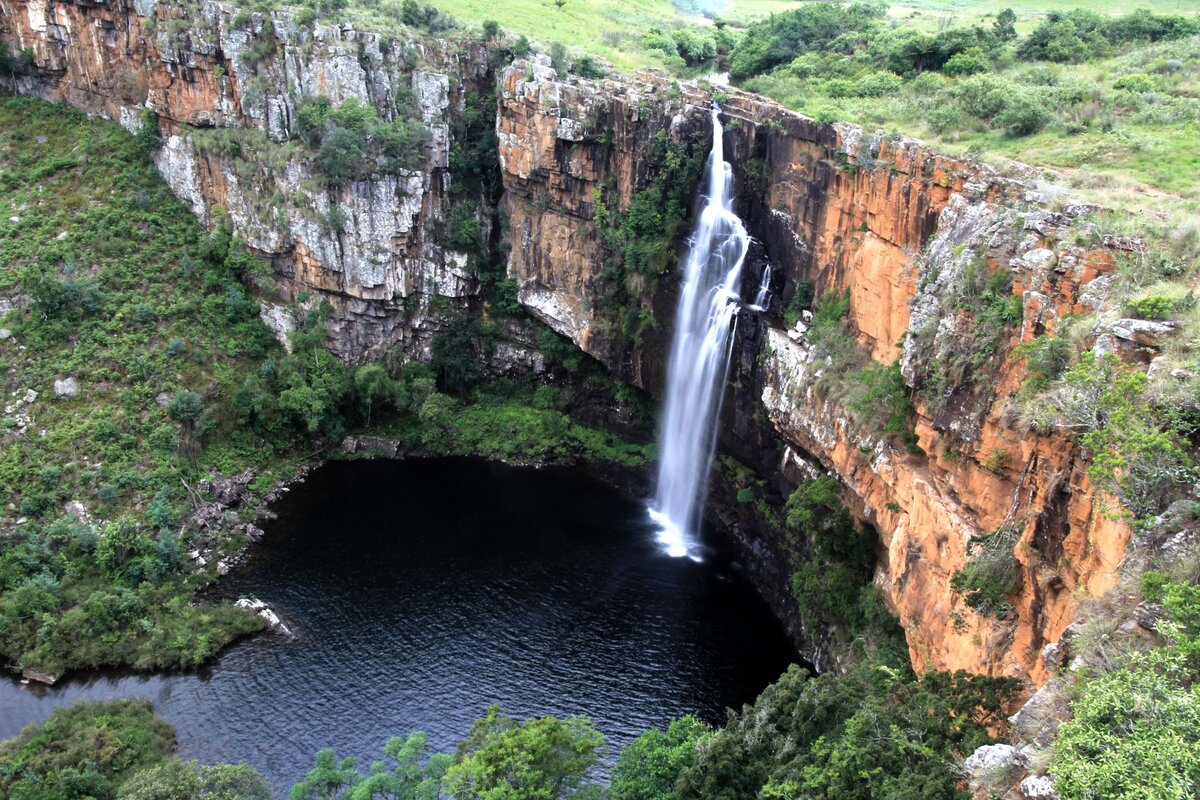 Самый высокий водопад в северной африке. Водопад Ауграбис ЮАР. Водопад Тугела ЮАР. Водопад Кинг Джордж Австралия Джордж. Водопад Ховик ЮАР.