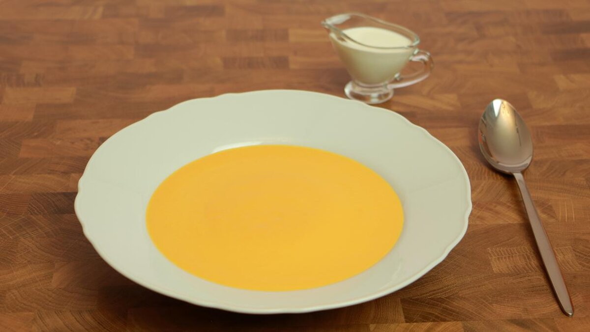 Привет! Продолжаем готовить из тыквы и сегодня приготовим вкуснейший и лёгкий в приготовлении крем-суп! ВИДЕО как обычно в конце статьи!
