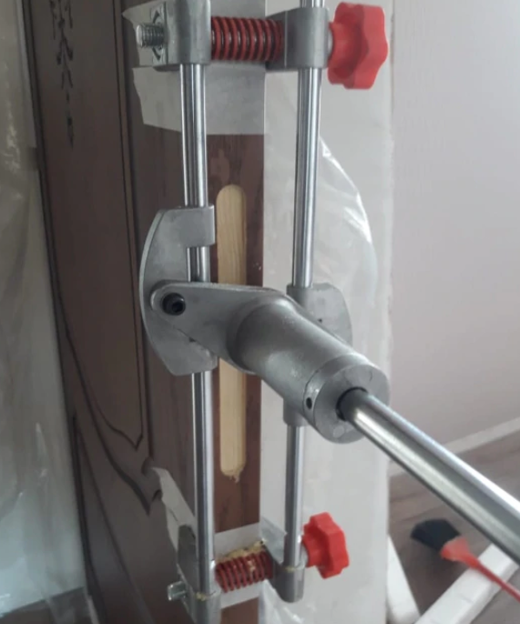 Кондуктор для врезки замков