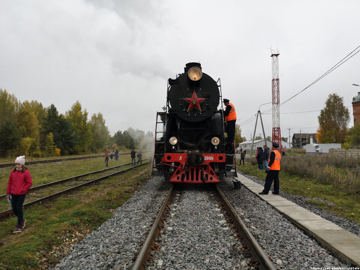 Сапсаны, Ласточки и Иволги? РЖД спустя 40 лет запустили поезд на паровозной тяге по заповедной железной дороге