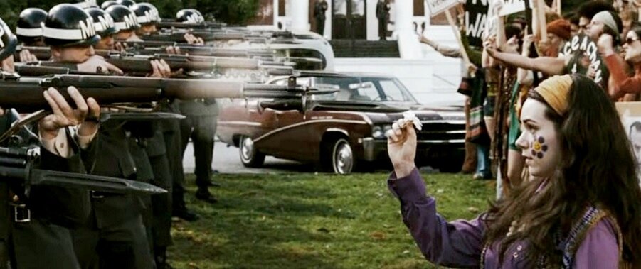 Кадр из фильма "Хранители" 2009 г.