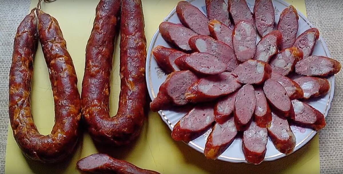 Пример приготовления домашней колбасы.