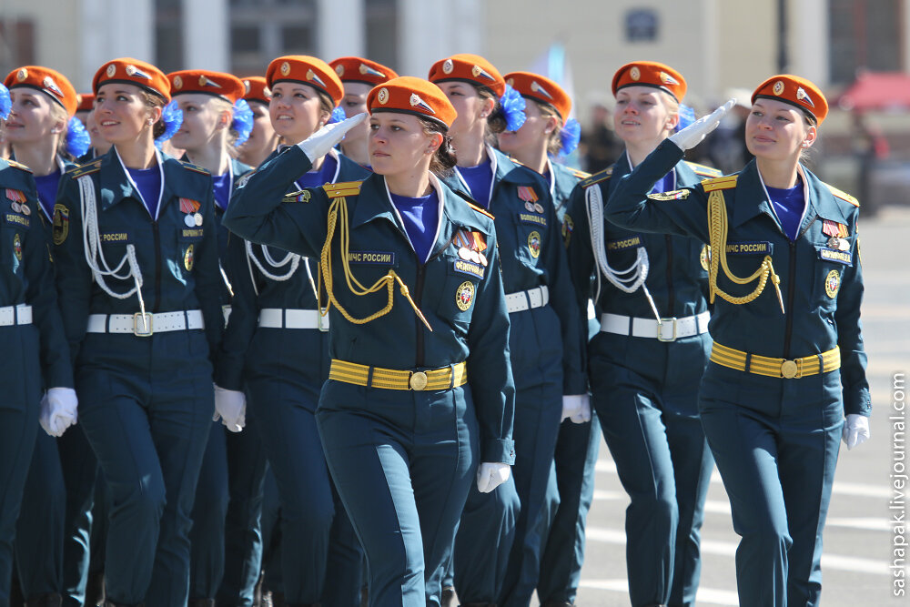 Майора ФСБ обвинили в крупном мошенничестве с деньгами девушки - 17 августа - nate-lit.ru