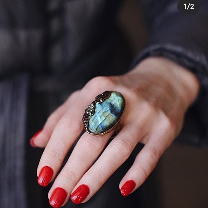  Alcozer & J, фото из русского инстаграма компании