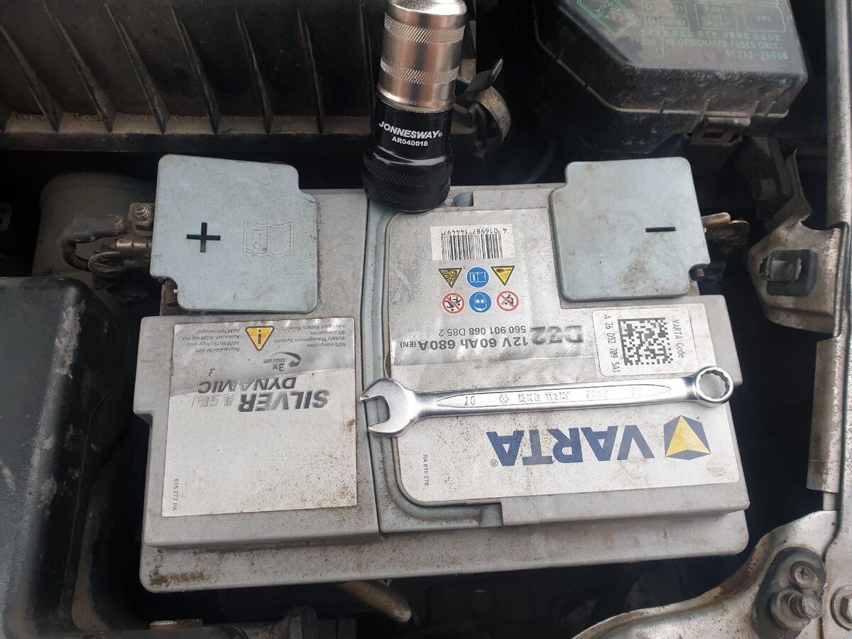 VARTA Silver Dynamic AGM D52 12V 60Ah 680A 560901068D852