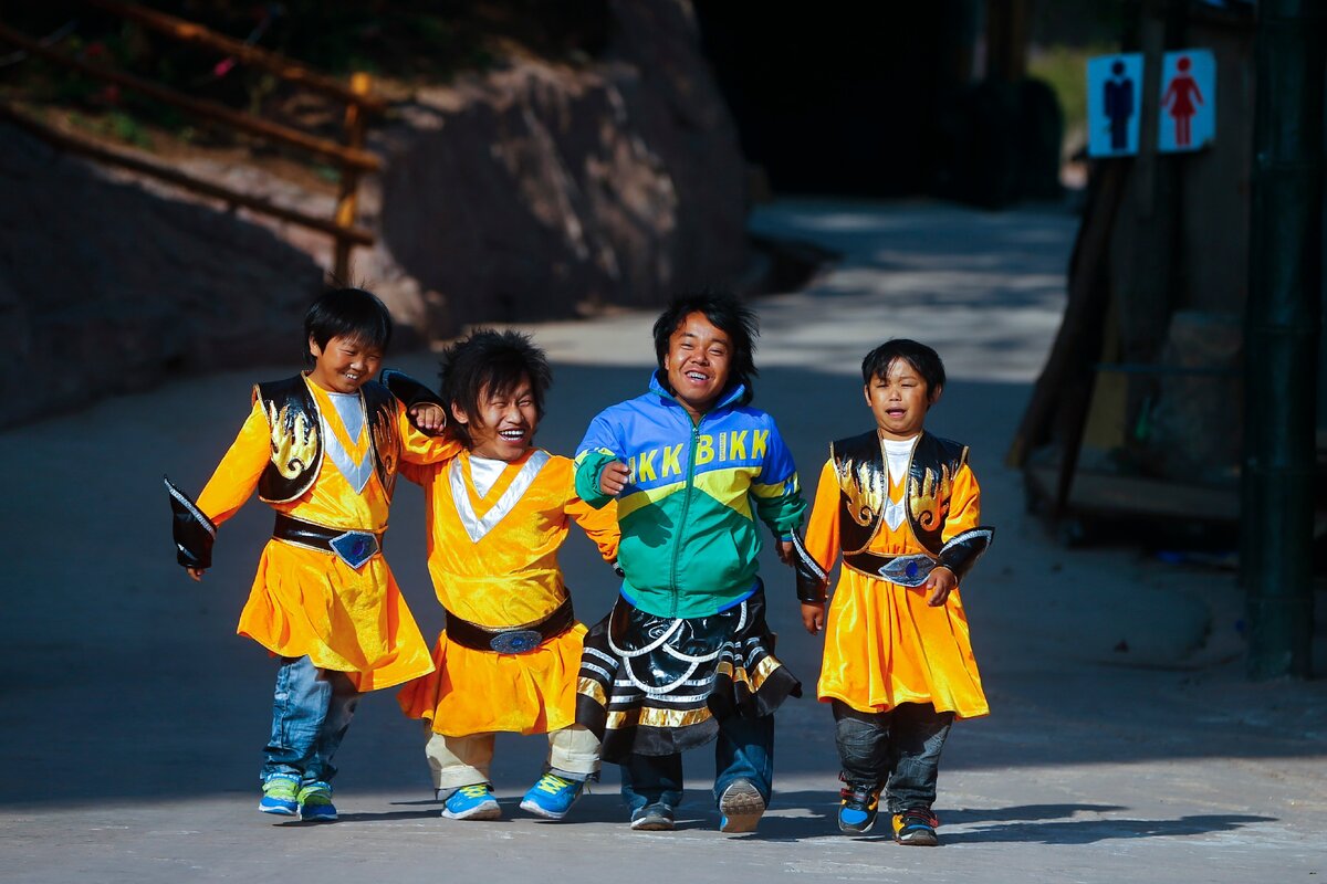 Сотрудники Империи Карликов