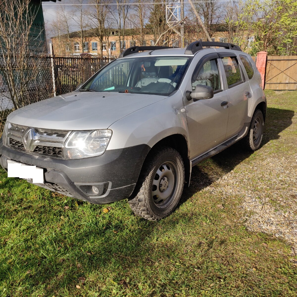 Купил Renault Duster в минимальной комплектации 1.6л, 4х2: отчет и отзыв  после года эксплуатации | ПОЧТИ НОВЫЕ АВТО | Дзен