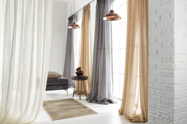 Вариант драпировки окна