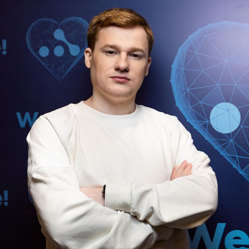 Евгений Sh4dowehhh Алексеев: «Отобралась бы опять какая-то неожиданная команда. Видел, Empire играла в финале? Думаю, какие-нибудь Unique могли выстрелить. Произошел бы просто какой-то полный рандом. Рандом на топ-16 "Инта". Зачем делать какую-то лишнюю квалификацию?

Ну, увидим мы там каких-то лишних HellRaisers, условно. Извиняйте, конечно, но с той игрой, которая была на квалах, видно, что у них есть какие-то пробелы. Половина команды играет хорошо, а некоторые... Cooman сам на себя взял вину в игре на Medusa. Тяжело отрицать, что там было все суперужасно по принятию решений. На The International все было бы то же самое — ничего бы не поменялось. Играл бы на другом герое, тоже купил бы какую-то фигню, и проиграли бы.

Зачем давать надежду лишнюю? Зачем куда-то вообще ехать в таком случае? Понимаю, что там столько бабок за 16-е место можно получить — $600 тыс. на команду, $100 тыс. на рыло. <...> Все хотят, но самое главное — это победа. Мы как СНГ-зрители не хотим видеть поражения наших команд. Пусть лучше проиграют две команды, чем три. У нас сердечко будет болеть за HellRaisers, условно, а они нас подставят».

