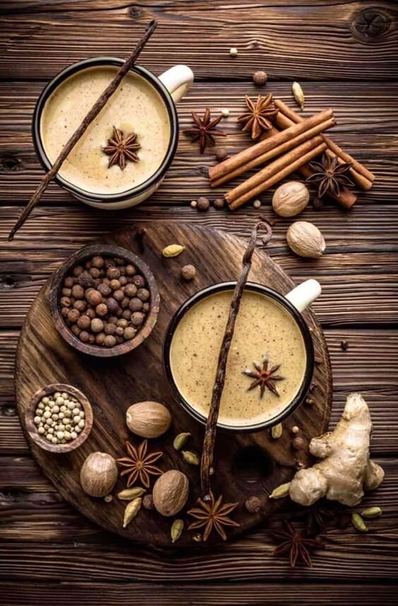 Вот на этой картинке все, что я люблю: кофе, орешки, имбирь, корица.... Дайте мне это все сюда и немедленно)))) Источник https://i.pinimg.com/564x/dd/81/4b/dd814b9de2155ffe3637e1570c7942f9.jpg