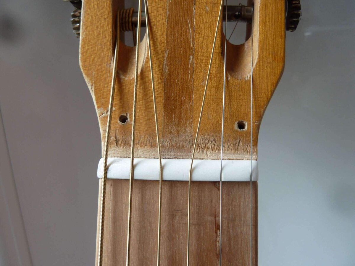 Вот такой маленький кусочек пластика в наших краях стоит 500 рублей, а то и две тысячи