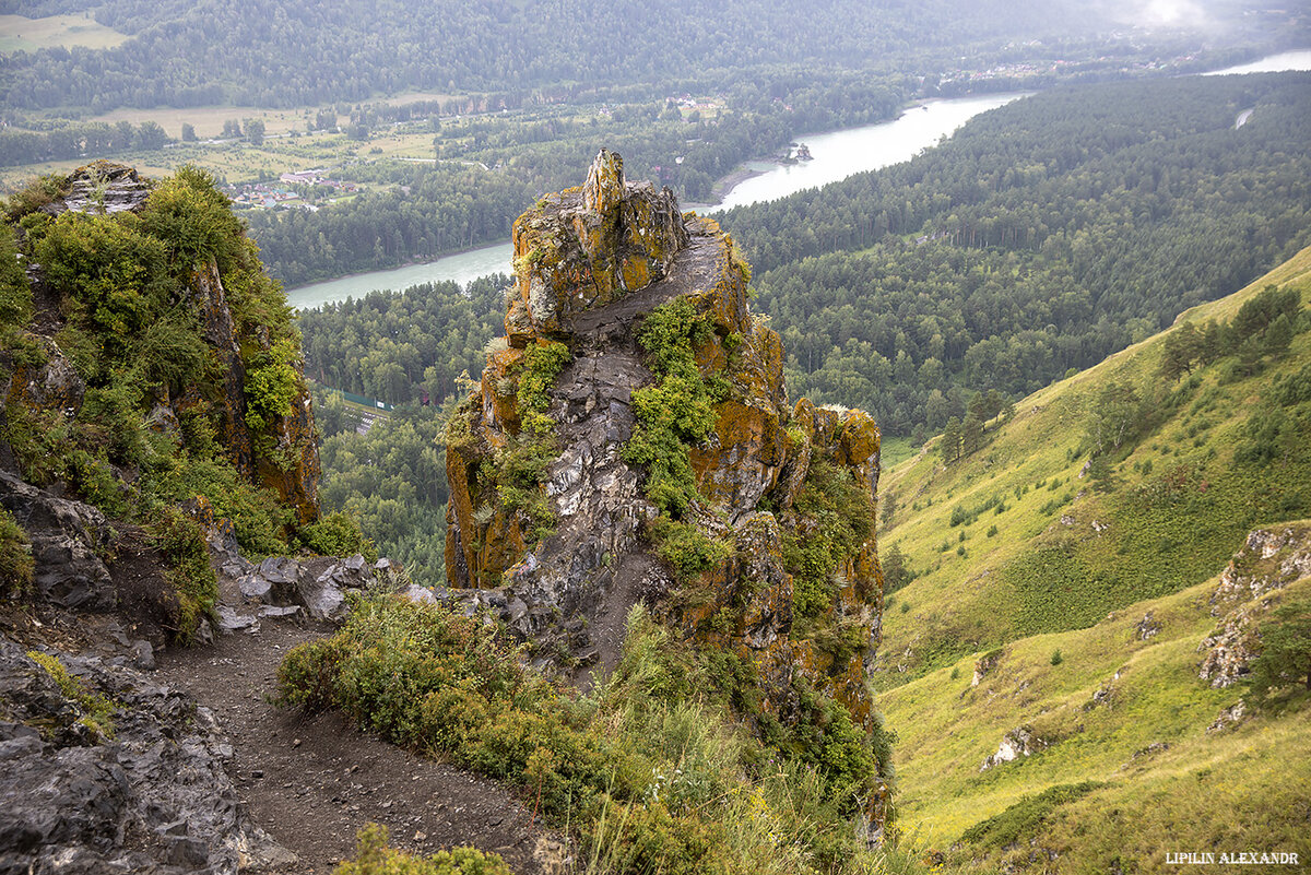 чертов палец горный фото