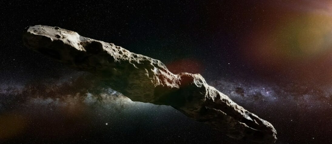 Они описали объект как скалу сигарообразной формы длиной 800 метров и шириной 80 метров