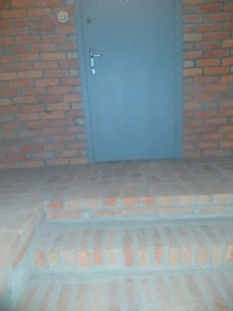 Долгожданная дверь в уютный дом.