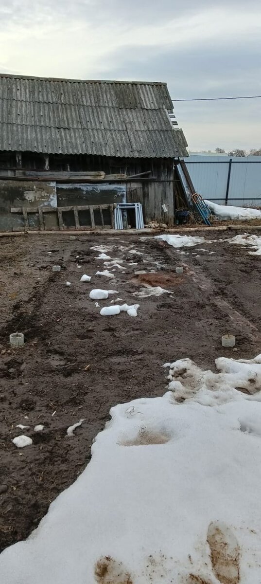 Столбы под фундамент
