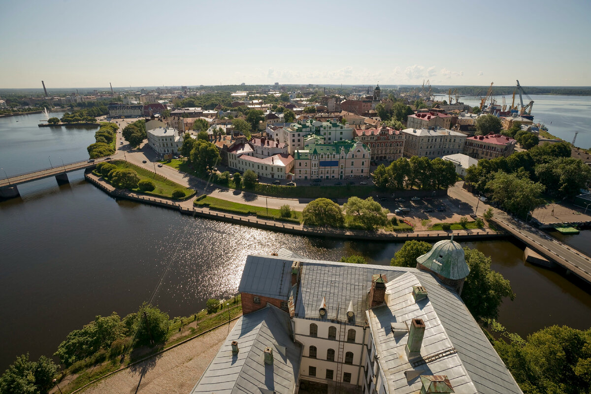 Средневековье и современность идут в Выборге рука об руку